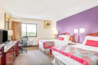 Ramada by Wyndham Rockaway Các khách sạn ở Dover