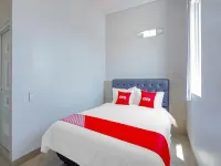 Super OYO Capital O 90336 Olive Guest House Hotels in Kecamatan Lakarsantri