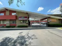 Vibe Inn - Whirlpools Suites - Lyons Hotels near El Patron