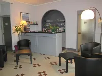 Logis Hostellerie du Cheval Blanc Hotels in Sepmes