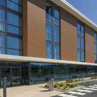 Hôtel Roi Soleil Prestige Plaisir - St Quentin . Hotel Exterior