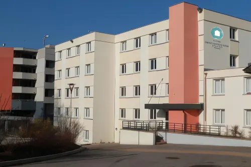 Centre International de Séjour C.I.S Besançon Hôtels à : Pelousey