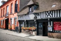 Logis Hôtel & Restaurant - les Hauts de Montreuil Các khách sạn ở Argoules