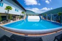 Bumi Senyiur Hotel - Pools