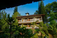 Taman Sari Hotel Dan Resort Hotel a Cikole