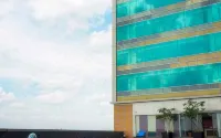 The Alana Hotel & Convention Center Solo by Aston Hotels in Colomadu