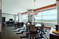 แกรนด์ ไฮแอท ดัลลัสฟอร์ตเวิร์ธ - เชื่อมต่อกับสนามบิน