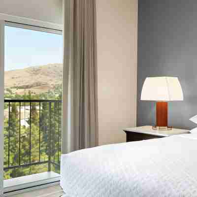 Embassy Suites by Hilton Milpitas Silicon Valley Rooms