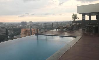 Warhol Residence Semarang Simpang Lima
