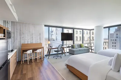 Element Philadelphia Downtown Hotels near Mummers Museum