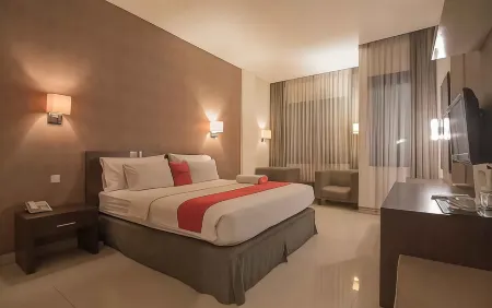Naval Hotel