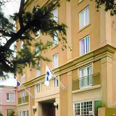 Hampton Inn New Orleans-St. Charles Ave./Garden District Hotel Exterior