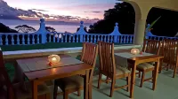 Calm Sorento Hotels in Glacis