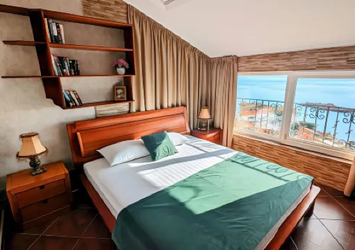 Villa Edelweiss Отели рядом с достопримечательностью «Королевский пляж»