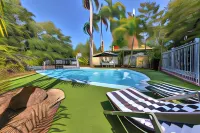 Paravista Motel Hotels in Parap