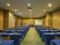 Batiqa Hotel Palembang Hotels near Pasar Cinde