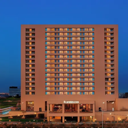 The Westin Hyderabad Mindspace Отели рядом с достопримечательностью «Торговый центр Inorbit»