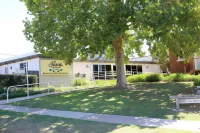 Henry's Quirindi Hotels near Who'd A Thought It Lookout