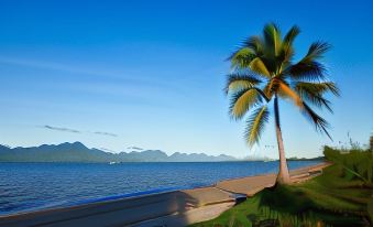 Cardwell at the Beach