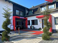 Hotel Hasselberg - 2-Star