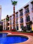 Seven Crown Express & Suites by Kavia - 3-Star