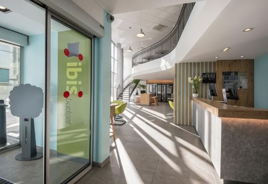 5. 이비스 버짓 니..