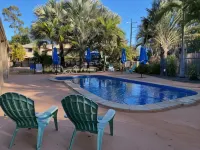The Palms Motel - Pools