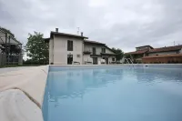 Ospitidelpero Hotels in Fossano