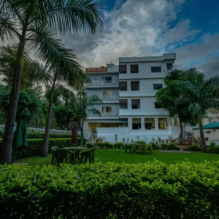 Hotel Rishikesh Grand by Kool Stays