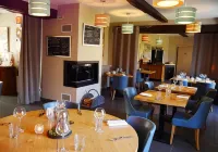 Logis - Auberge de l'Abbaye Hotels in Thiron-Gardais