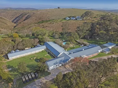 Zuurberg Mountain Village โรงแรมใน