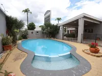 The Town House Motor Inn Hotels in Goondiwindi
