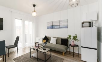 Sweet & Spicy - Brand new apartment with balcony