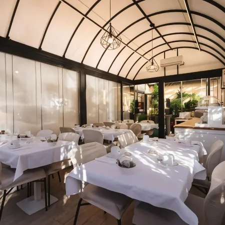 Sourire Hotel Отели рядом с достопримечательностью «Цирк Максимус»