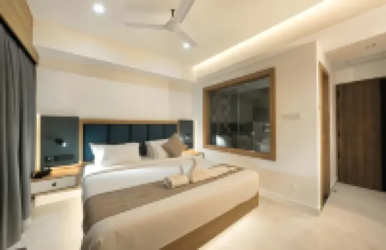 オーロラ ホテルズ & リゾーツ チョッタニッカラ・バガヴァティ寺院周辺のホテル