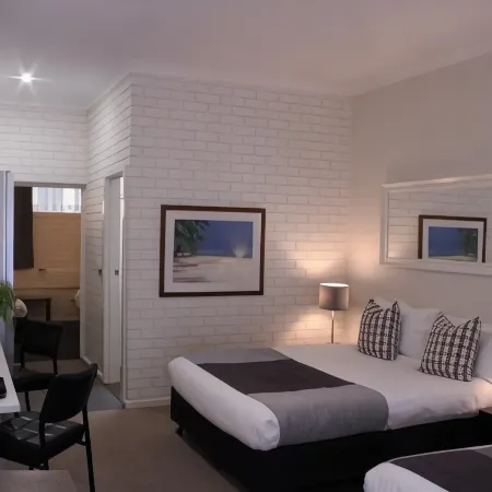 Prom Country Lodge Hotele w: Foster