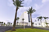 Riu Palace Paradise Island - Adults Only - All Inclusive Hotel dekat The Dig