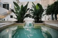 Palazzo Flora - Pools