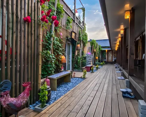 Architect's Cat Hanok - Sindal House Gyeongju Hotels near Yangsanjae