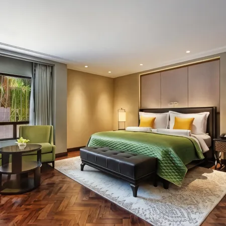 The Claridges New Delhi - Preferred L.V.X. Collection Отели рядом с достопримечательностью «Конференц-центр Vigyan Bhavan»