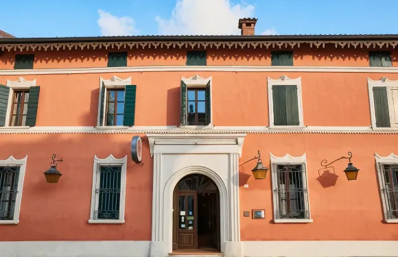 利昂特拉託利亞酒店