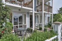 Akaroa Village Inn Hotels in Akaroa