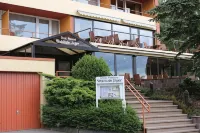 Wohlfühlhotel "Waldcafé Jäger" Hotels in Bad Driburg