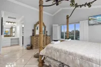 Executive 4bedroom, 2bath home