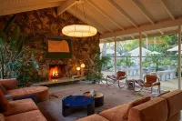 The Capri Hotel Hotels in Ojai