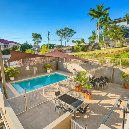 Gladstone Downtown Central Apartment Hotel Official