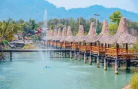 Erawan Pool Villa เอราวัณ พูลวิลลา Hotels in Na Wang