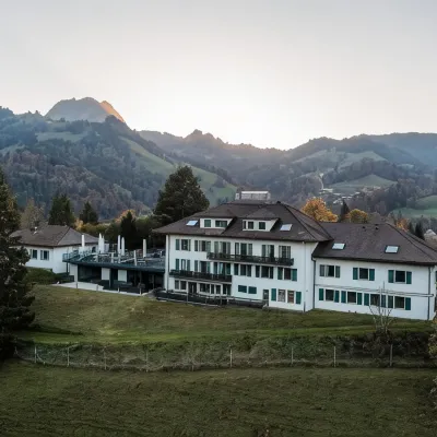 Hôtel de Gruyères Hotels near La Maison du Gruyere a Pringy