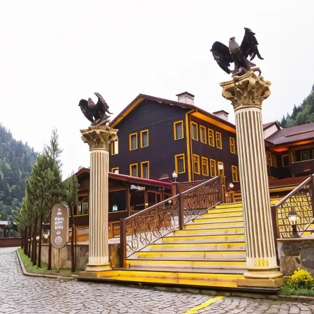 Flora Uzungöl Resort Hotel