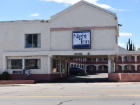 ナイト イン グローブのホテル